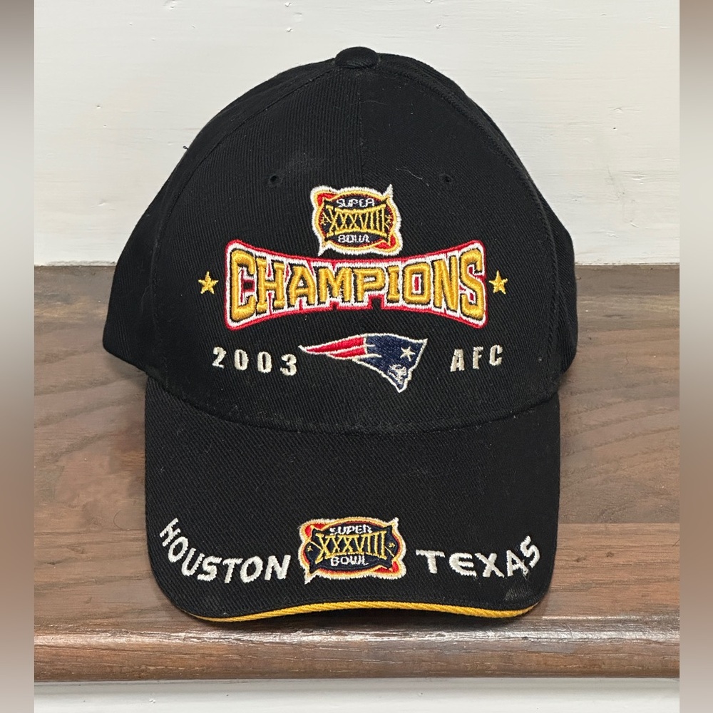 Vintage Patriots Super Bowl 38 World Champions Hat Used in Good Shape